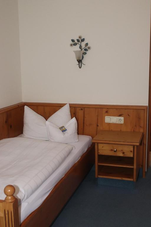 Landhotel Gasthof Huber - Eenpersoonskamer Met Douche