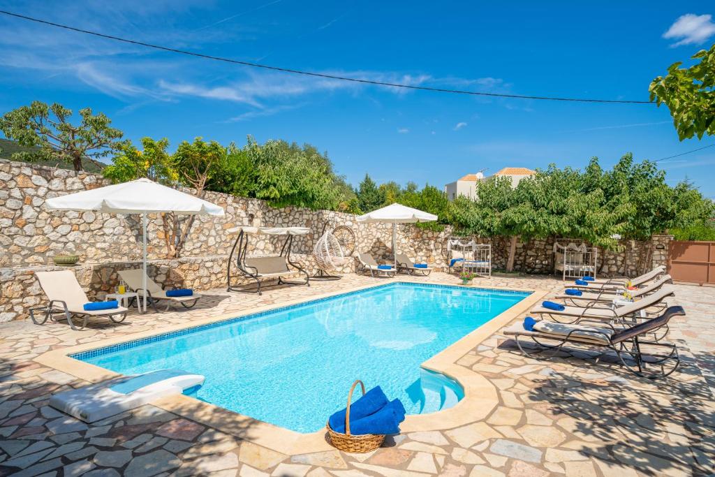 Basen w obiekcie Kefalonia View Villas lub w pobliżu