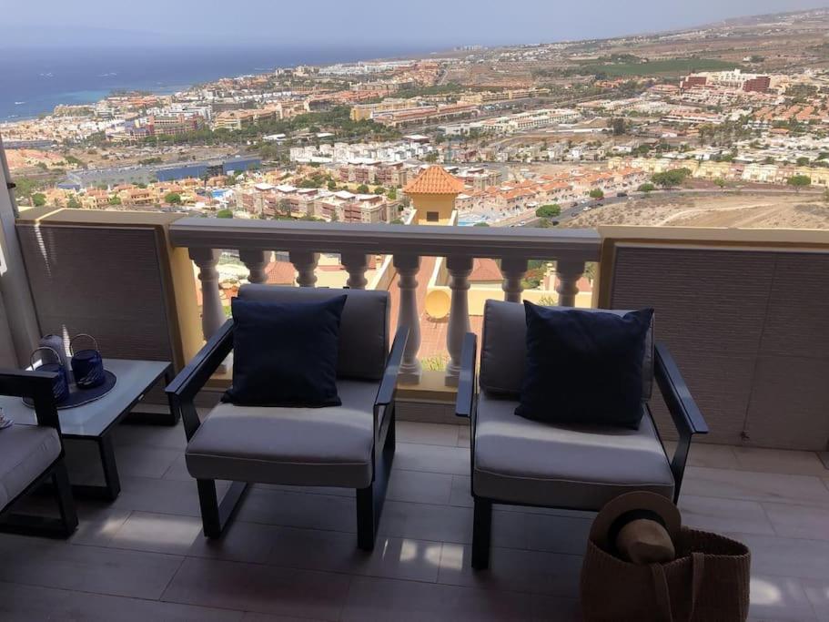 Posezení v ubytování Apartamento con impresionantes vistas y piscina