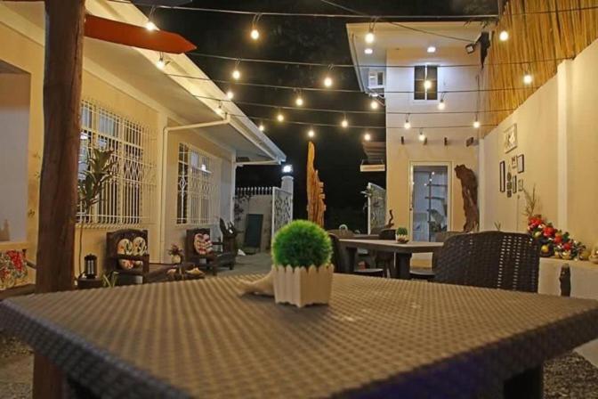 Posezení v ubytování Prim Travellers Inn