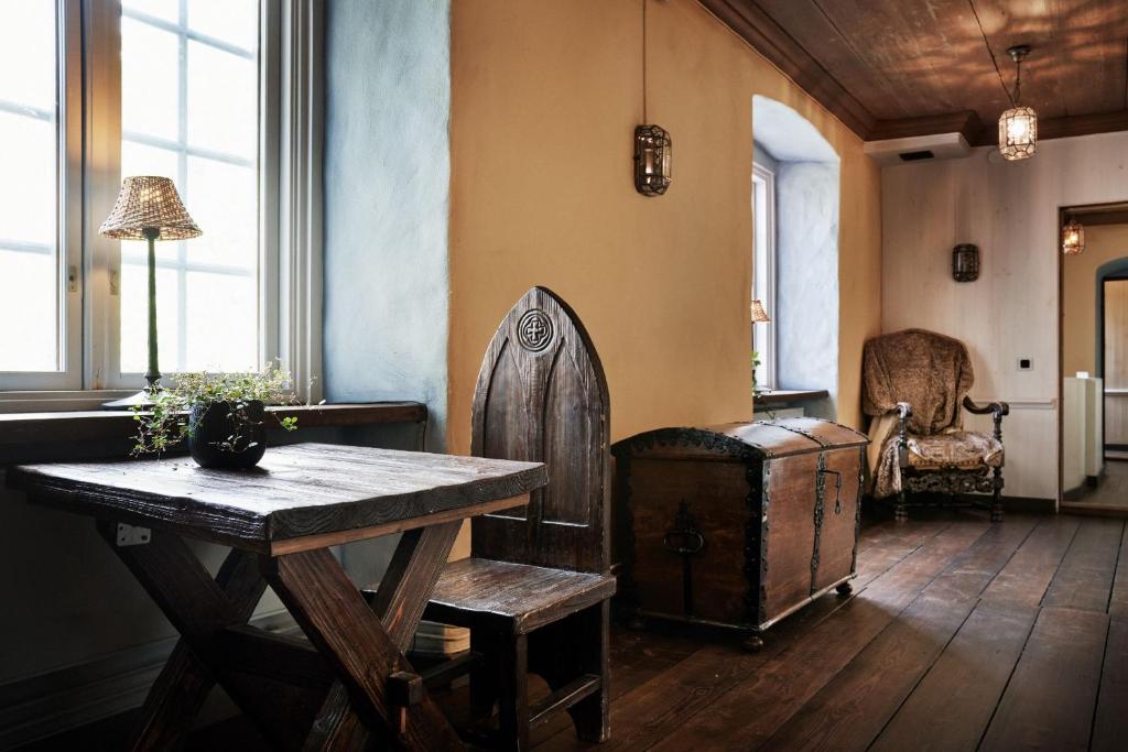 Posezení v ubytování Hotel Helgeand Wisby
