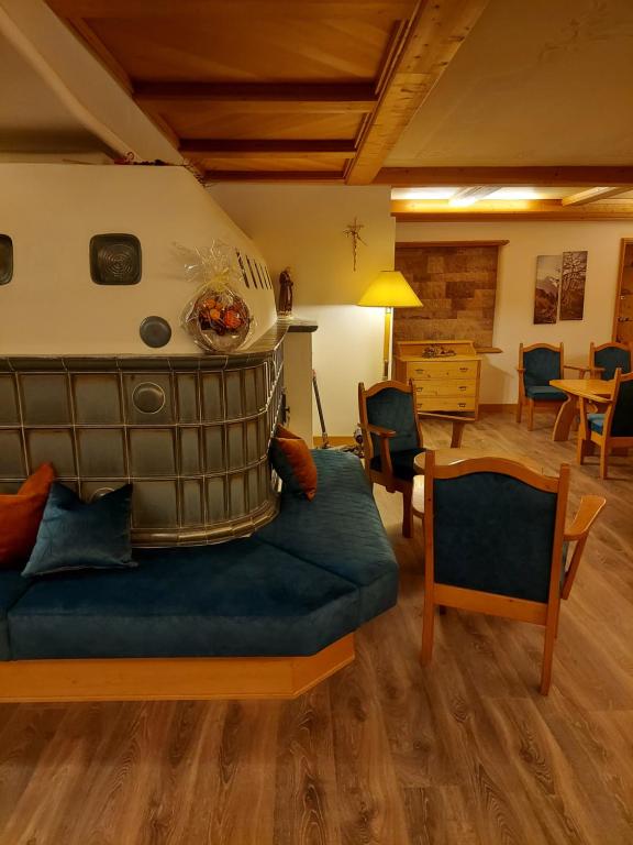 Posezení v ubytování Hotel Alpina