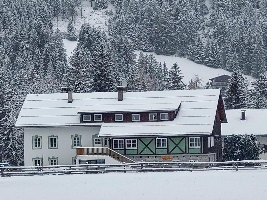 De Nussi's chalet 2 v zimě