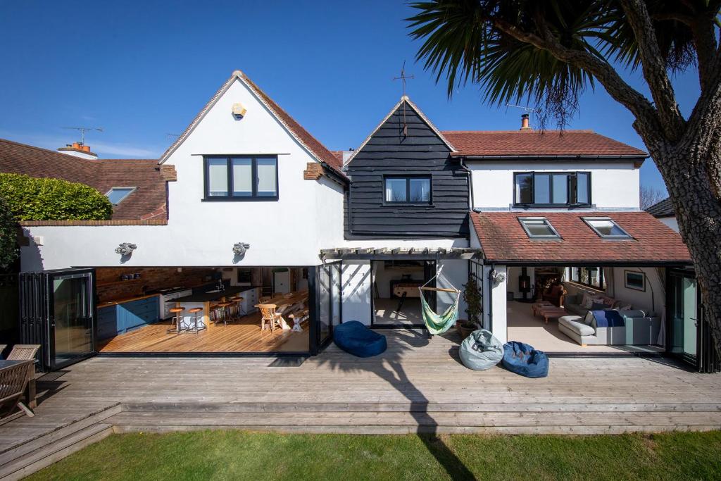 Luxury seaside home on private beach estate Sussex