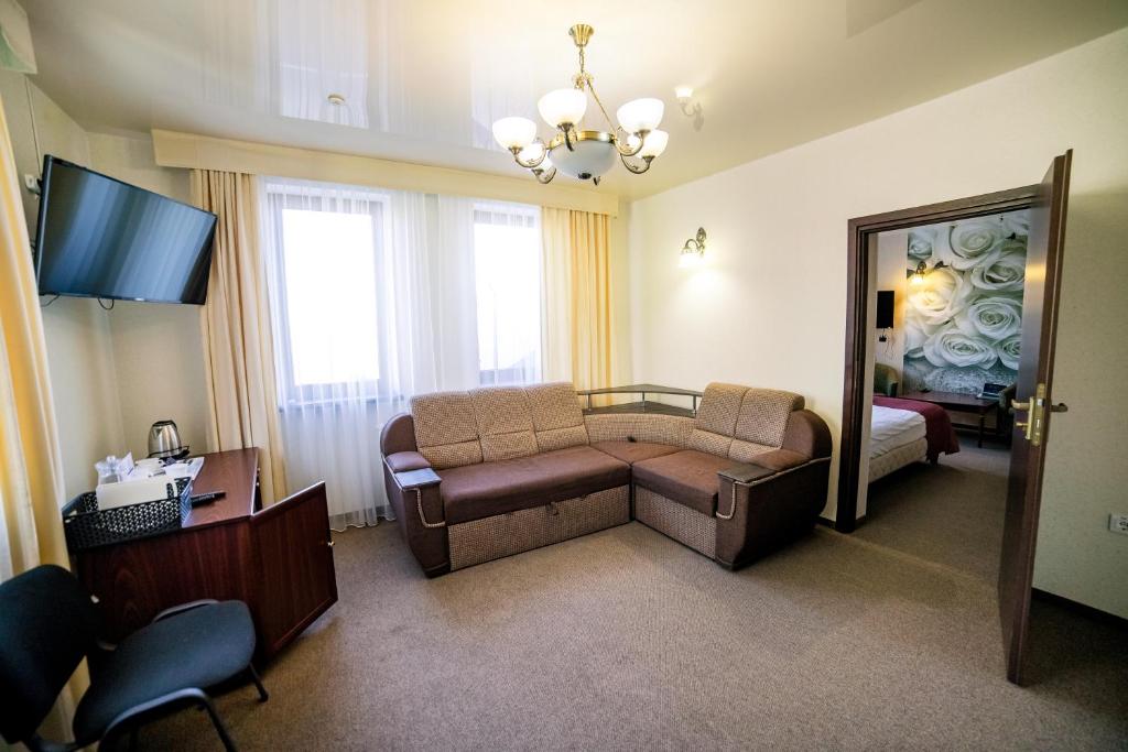 TV a/nebo společenská místnost v ubytování Hotel Solomiya