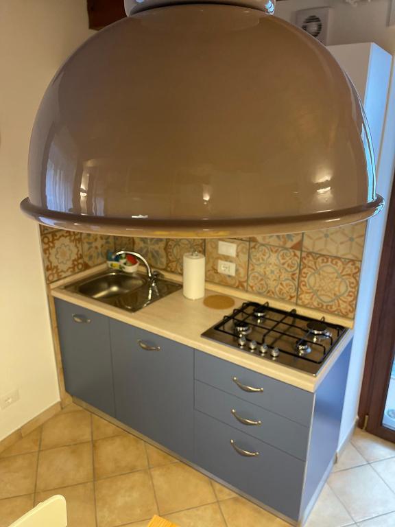 A kitchen or kitchenette at B&B Sacca