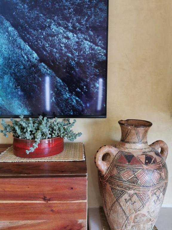 Televiisor ja/või meelelahutuskeskus majutusasutuses TEDDY PIRATE - Coliving