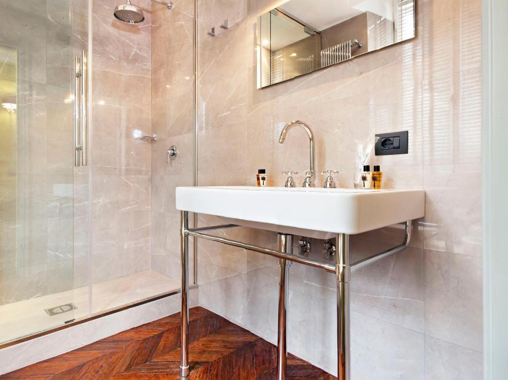 Hotel The Corner Roma - Resim 42