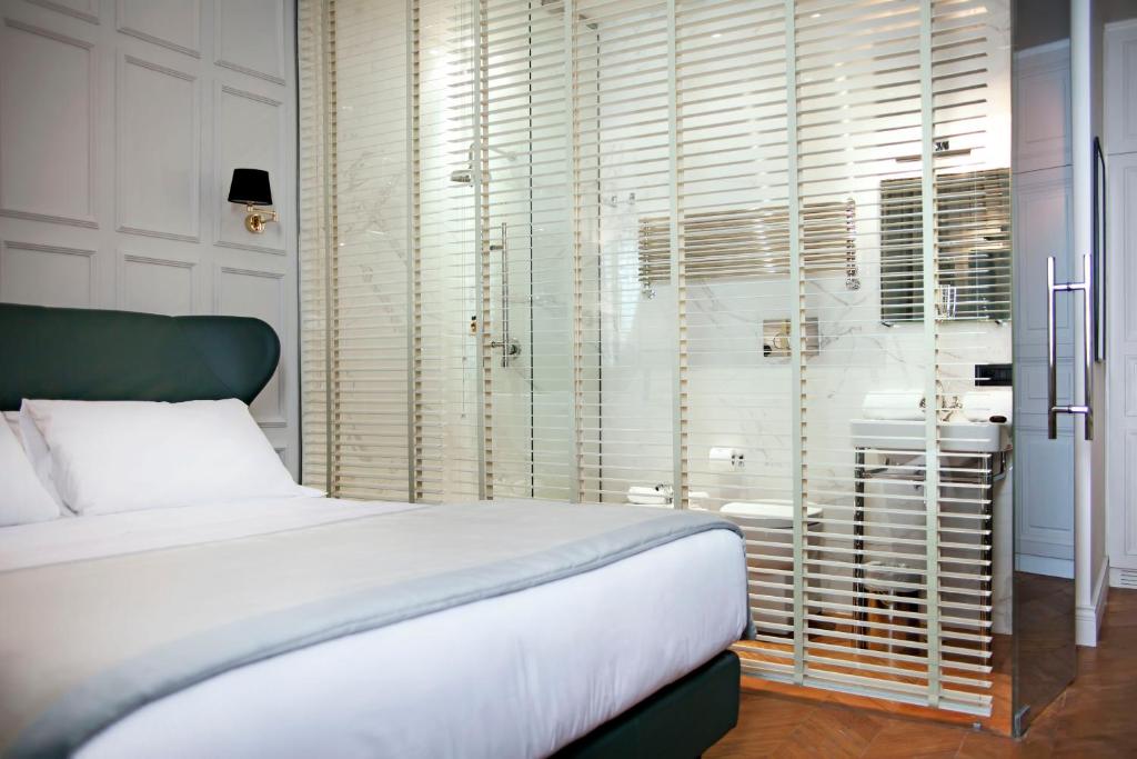 Hotel The Corner Roma - Resim 16