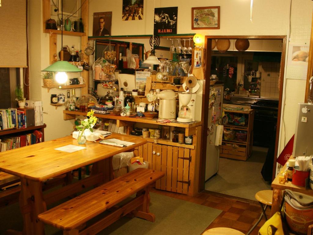 Kuchyň nebo kuchyňský kout v ubytování The Otaornai Backpacker's Hostel Morinoki