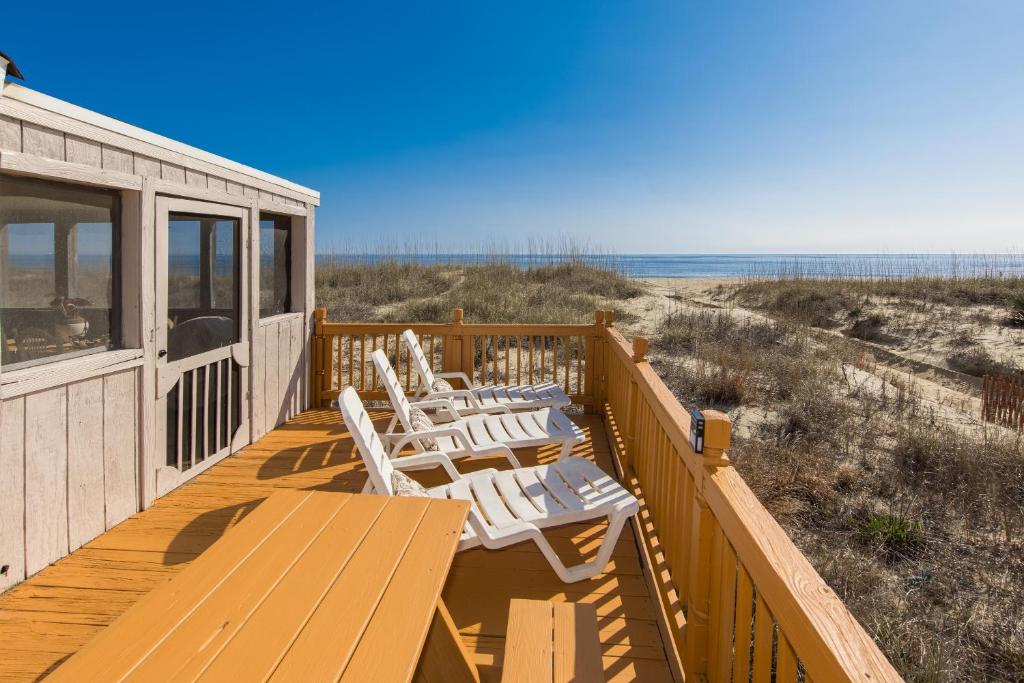 Seaside Oasis OCEANFRONT BEACH HOUSE, Virginia Beach (updated prices 2024)