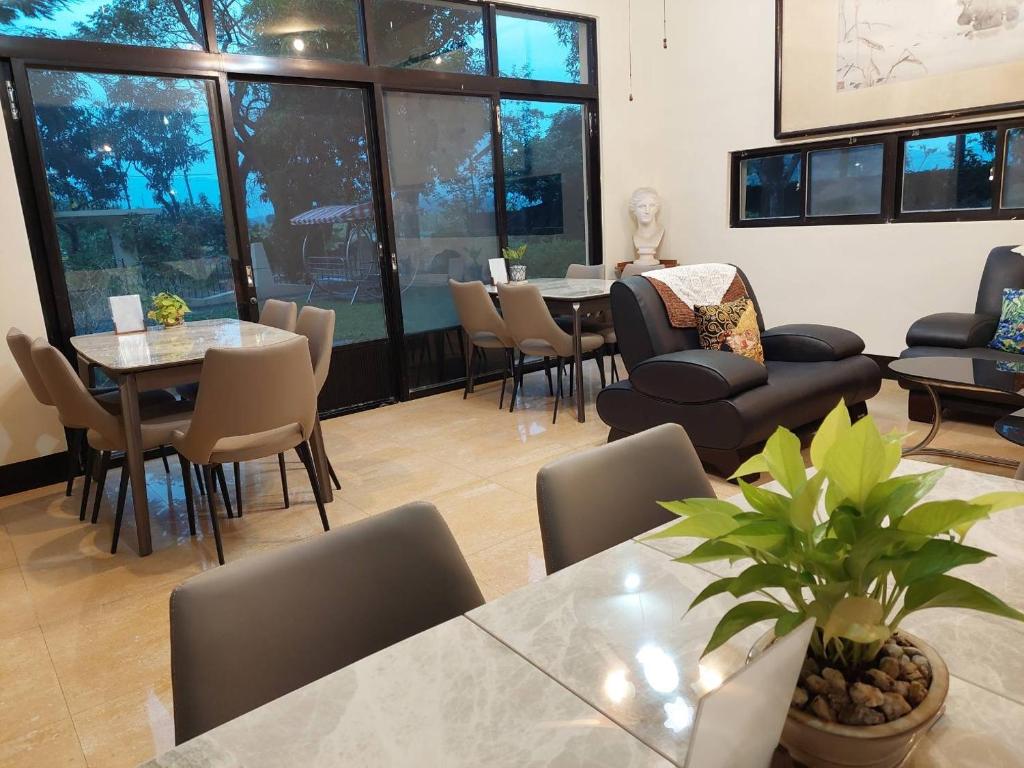 Posezení v ubytování Meinong Yun Shanju Homestay