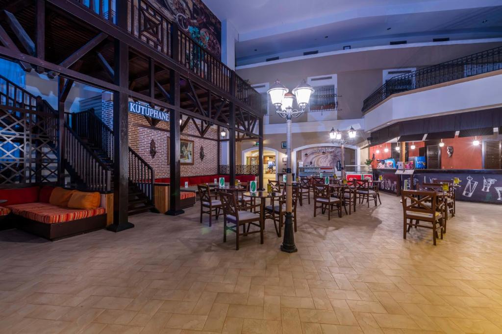 Restaurace v ubytování Armas Labada