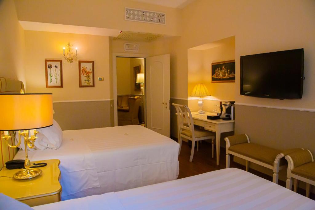 Golden Tower Hotel & Spa - 14