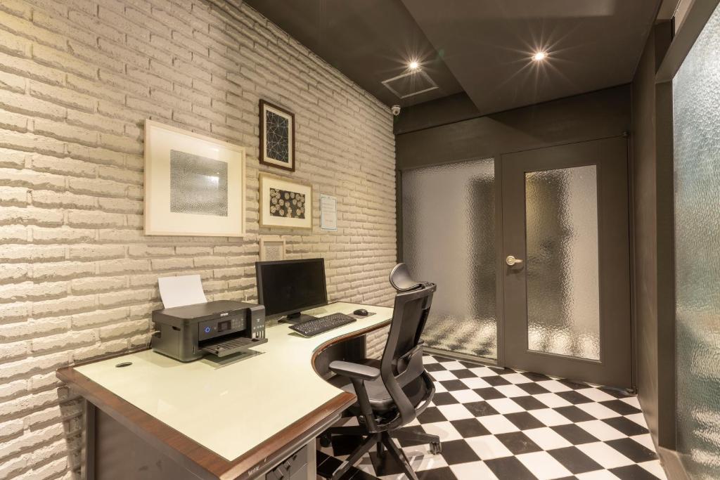 TV a/nebo společenská místnost v ubytování Sorgente Business Hotel