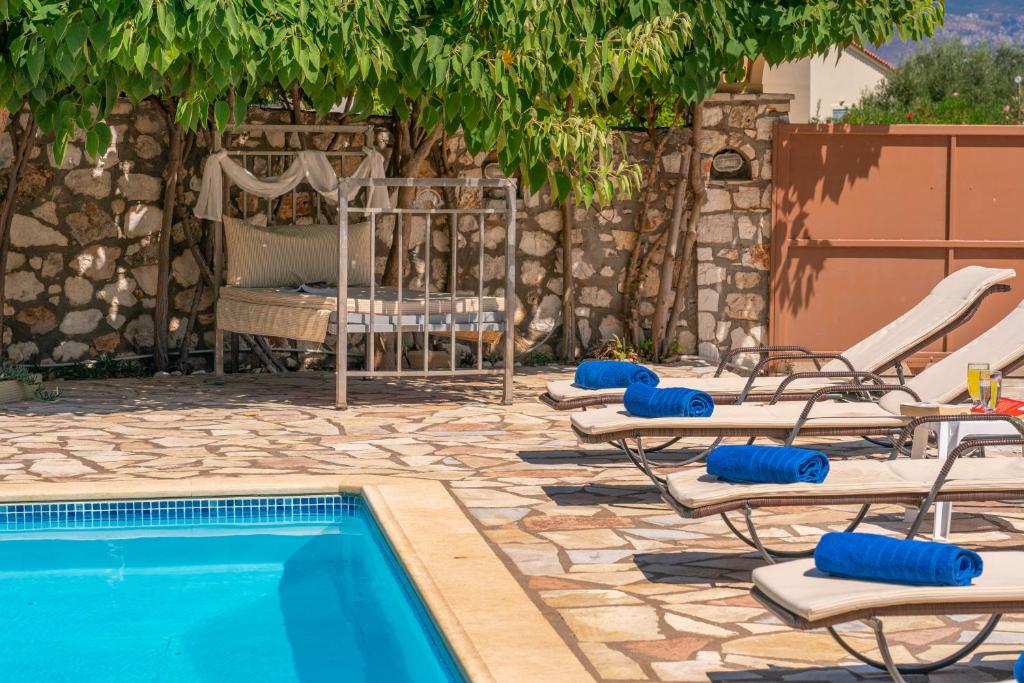 Basen w obiekcie Kefalonia View Villas lub w pobliżu