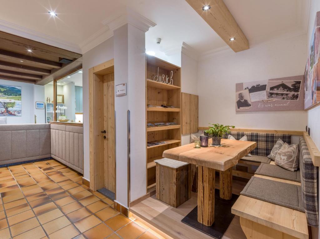 Kuchyň nebo kuchyňský kout v ubytování Hotel Waldfriede - Der Logenplatz im Zillertal