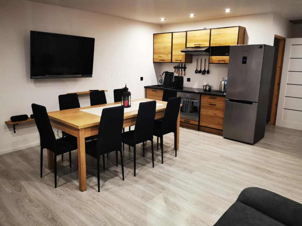Kuchyňa alebo kuchynka v ubytovaní Apartamenty Artur
