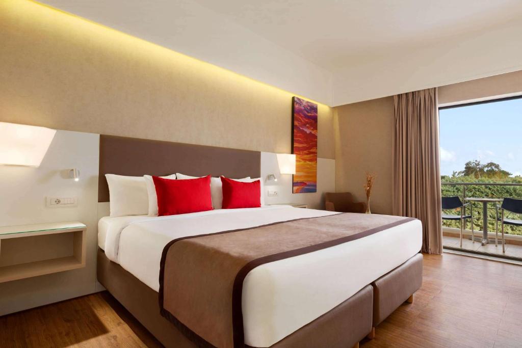 Ramada Plaza by Wyndham Thraki - Resim 31