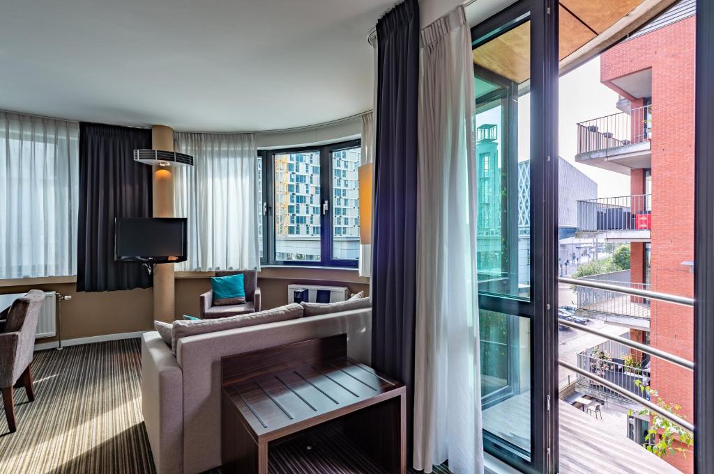 Hotel Docklands Antwerpen - Resim 18