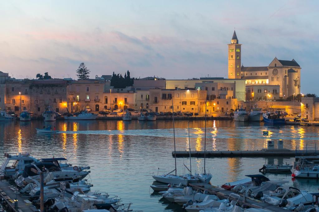 Foto dalla galleria di San Paolo Al Convento a Trani