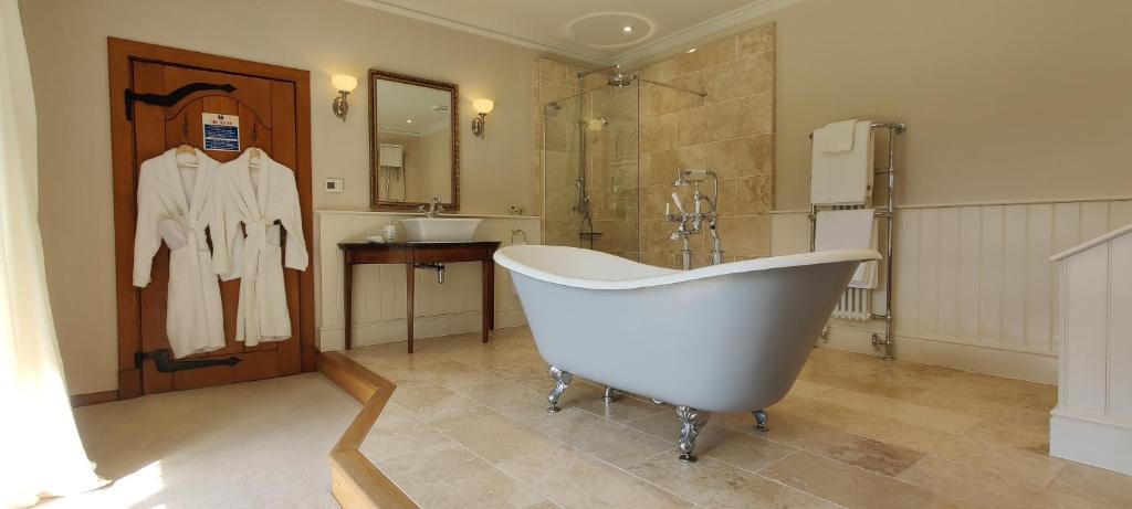 Luxury Bed And Breakfast at Bossington Hall in Exmoor, Somerset - Camera King Superiore