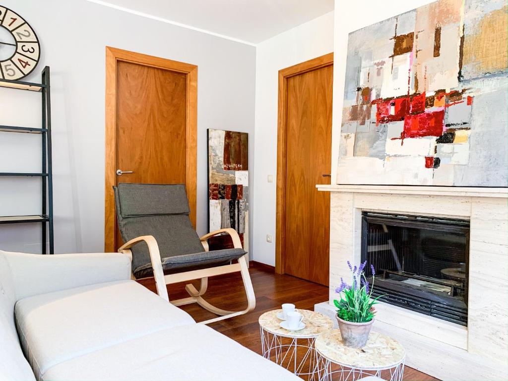 Posezení v ubytování Apartamento moderno Coma Pedrosa con vista en Arinsal
