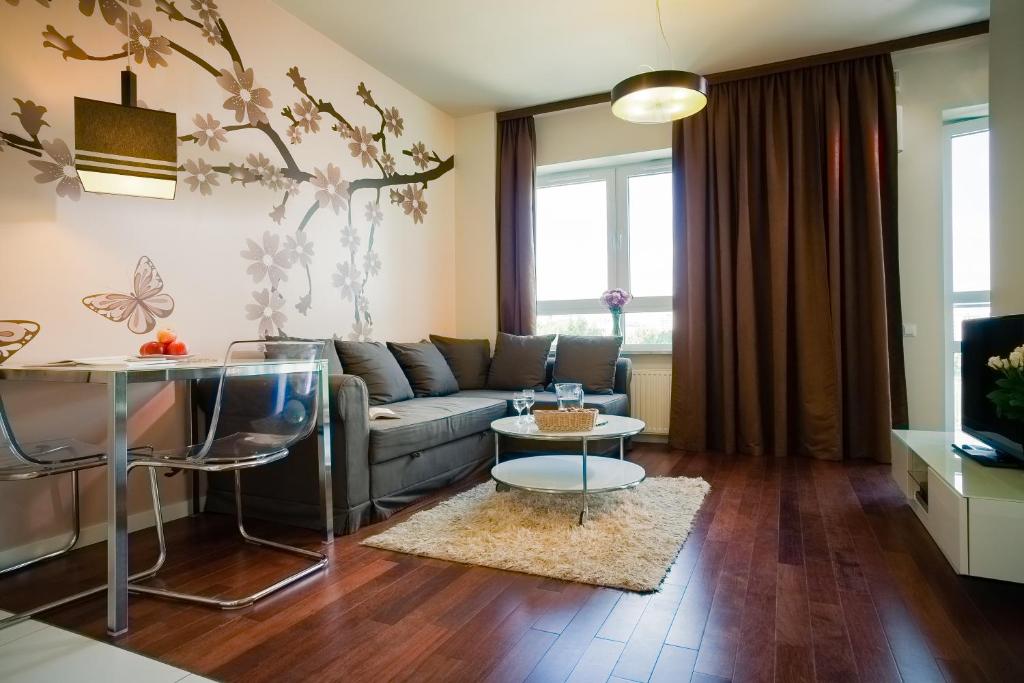 Posedenie v ubytovaní Platinum Towers E-Apartments