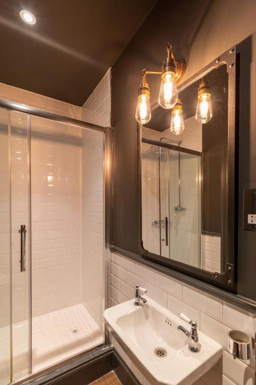 The Wolfpack Inn - Resim 15