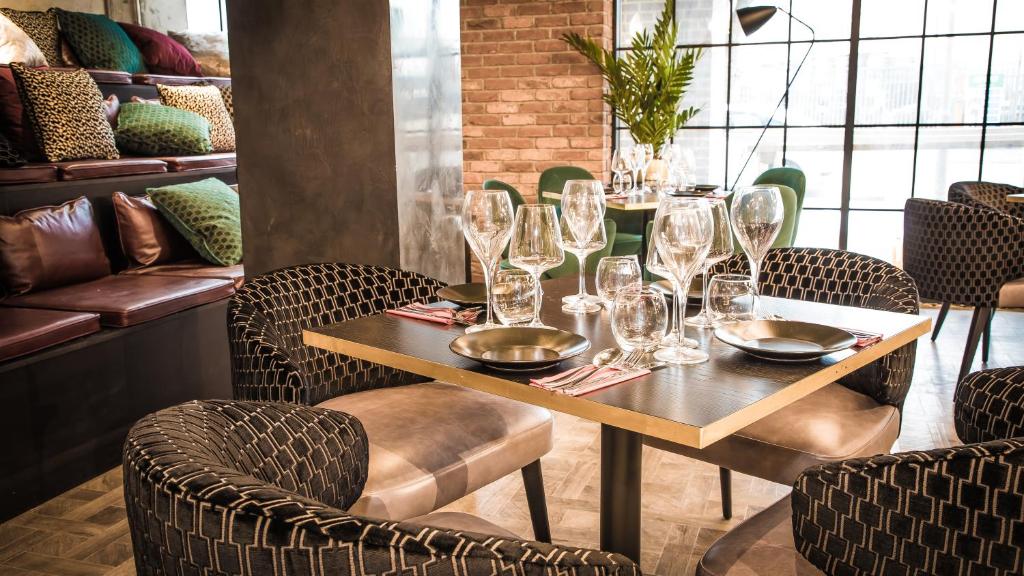 Radisson RED London Greenwich The O2 - Resim 22