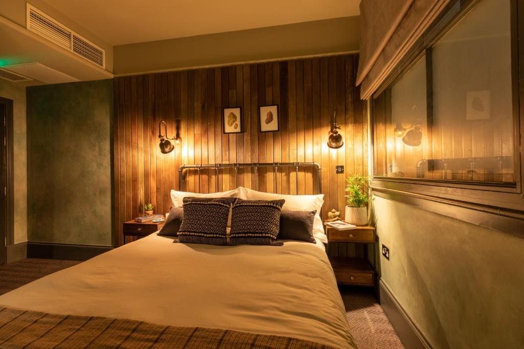 The Wolfpack Inn - Resim 20