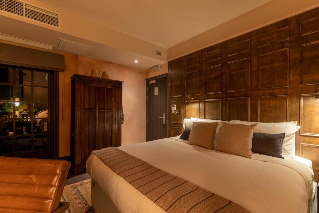 The Wolfpack Inn - Resim 21