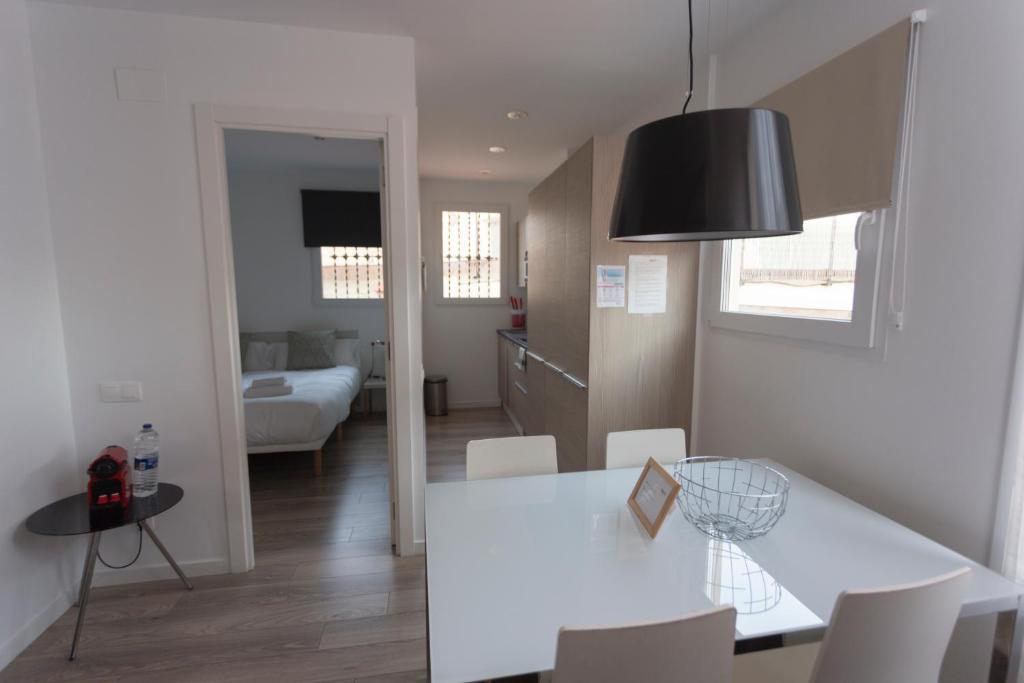 Decô Apartments Barcelona-Eixample - 9