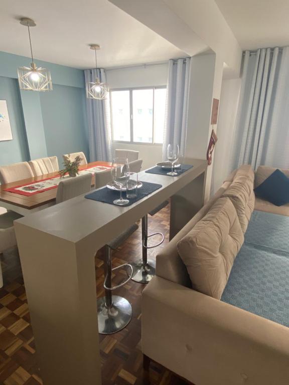 Uma área de estar em Prédio frente mar 3 quartos Balneário camboriú BrisaMarBC3