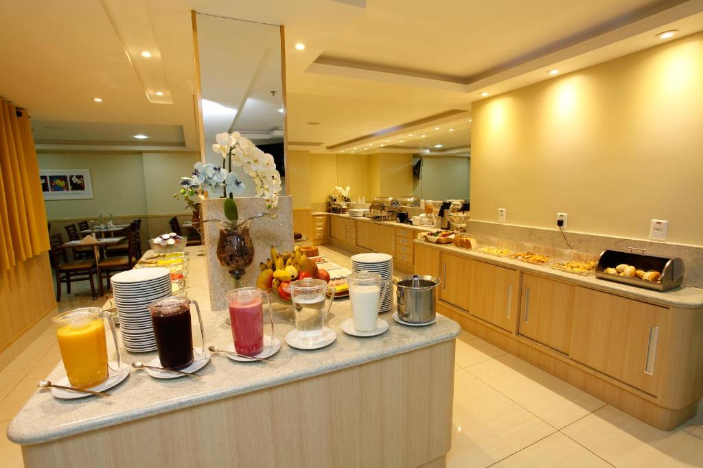  Elegance Praia Hotel
