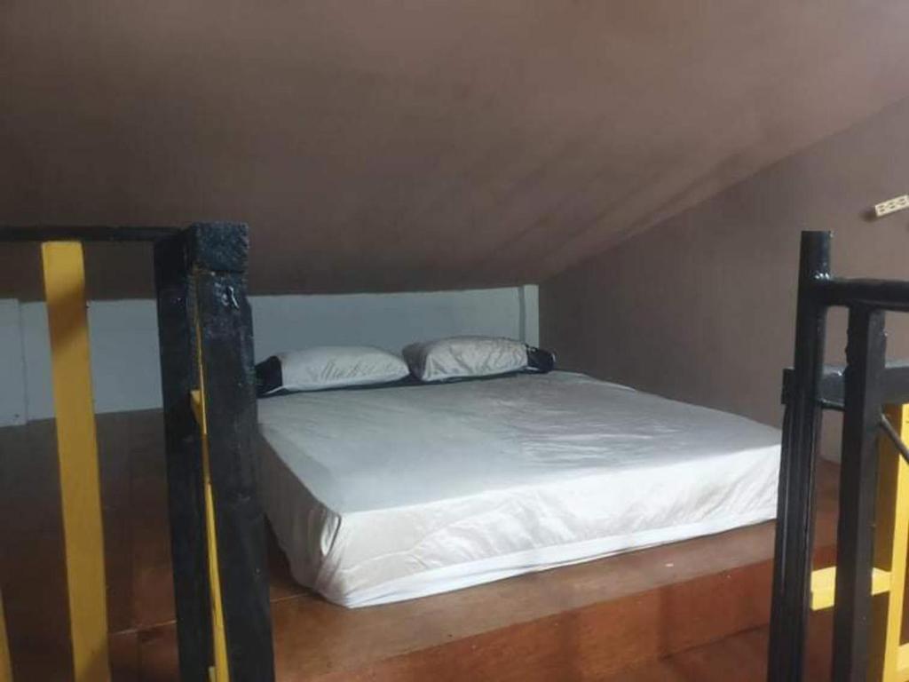1-Bed studio apartment in Kabankalan Philippines - Housity