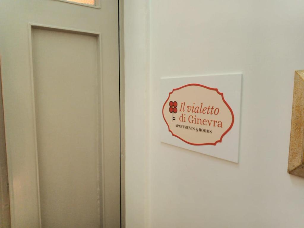 Certifikát, ocenenie alebo iný dokument vystavený v ubytovaní Le Stanze di Ginevra 2-Santa Maria a Vico-
