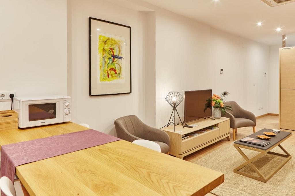 Posedenie v ubytovaní Apartamentos Orfas