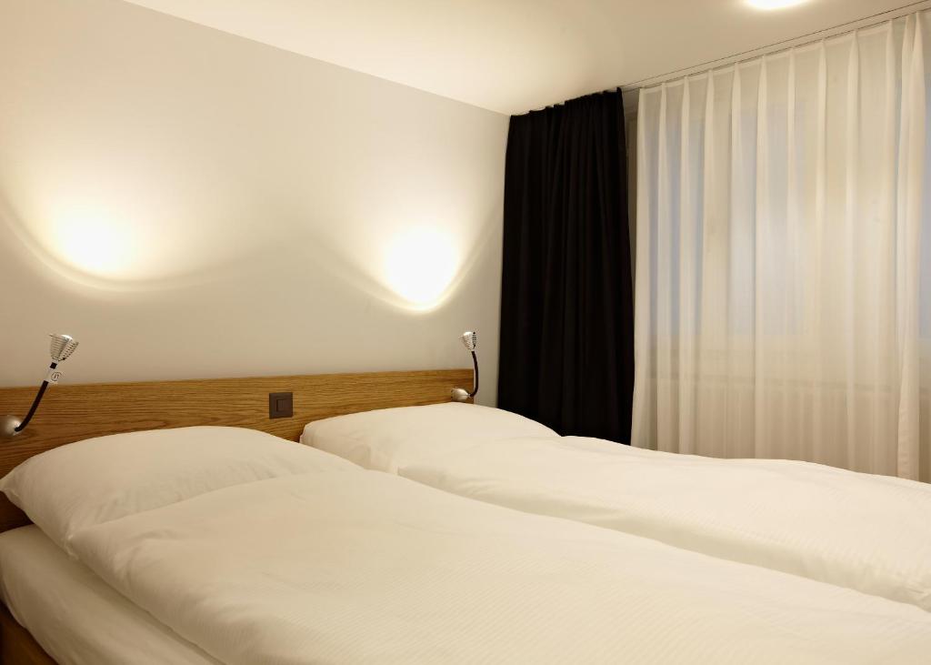 Hotel Lestelle - self check-in - Resim 12