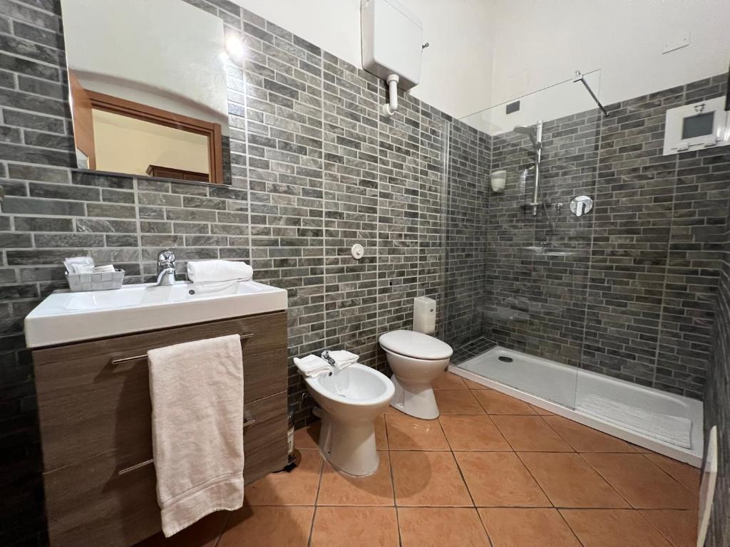 Koupelna v ubytování Guest House Virginia's Rooms-Private free Parking and Top Carignano District