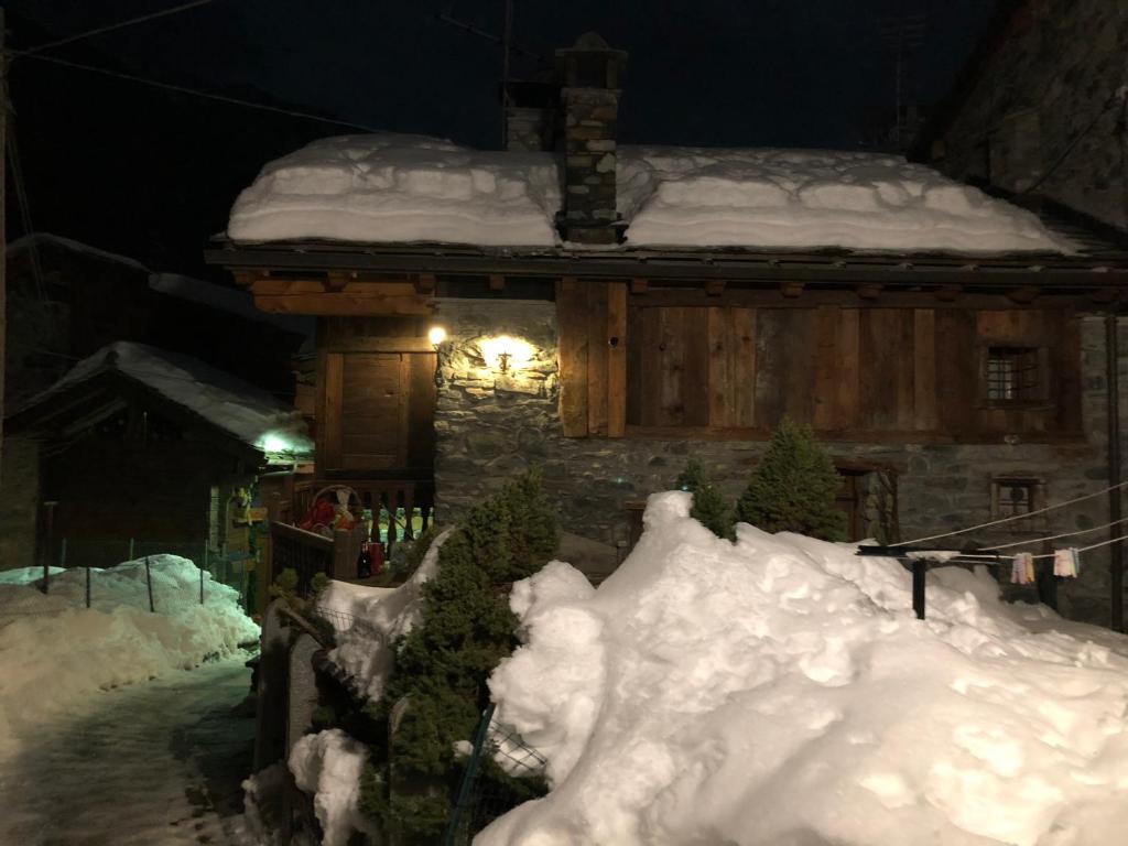 Chalet Cretaz v zime