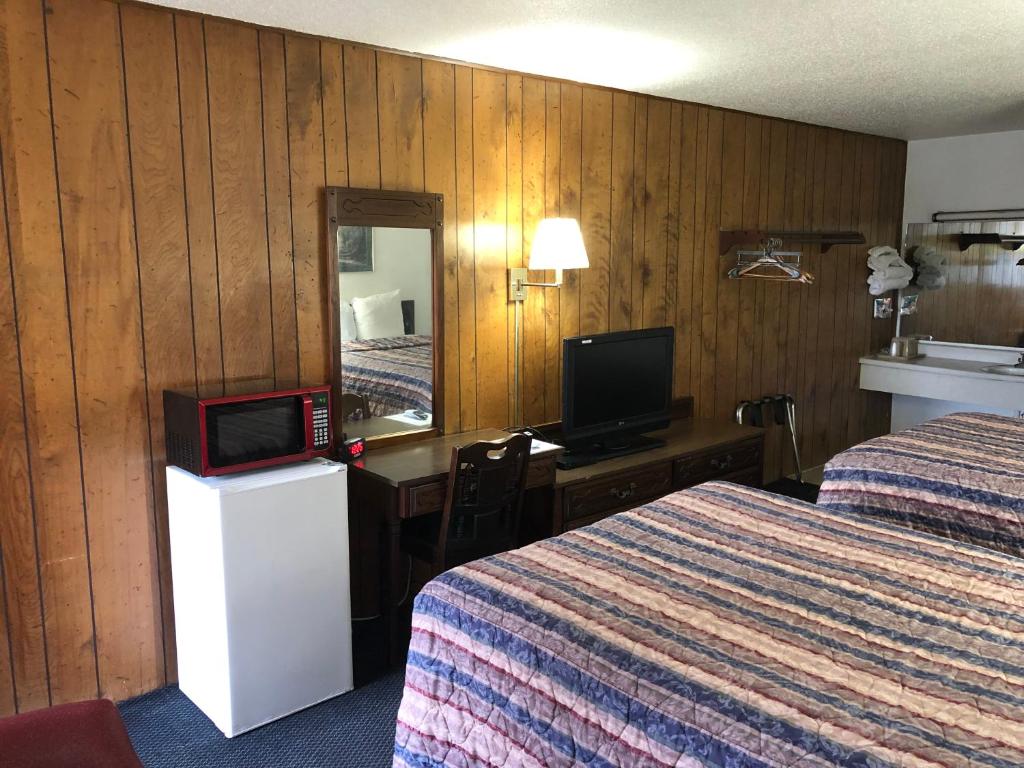 Budget Host Inn - Habitación Doble