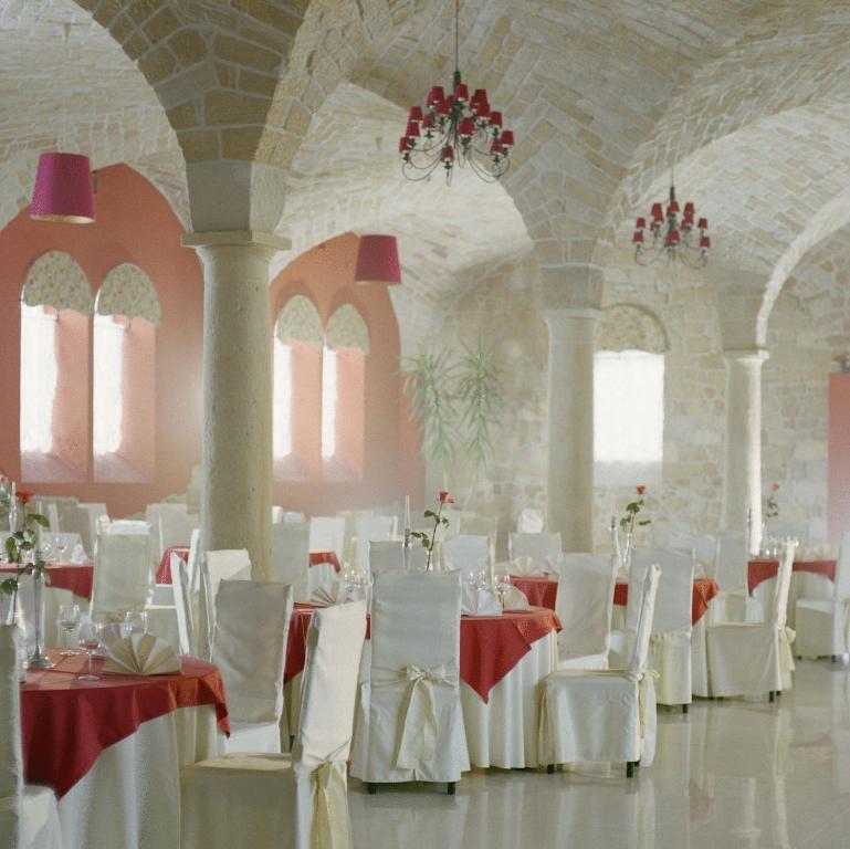 Restaurace v ubytování Pałac Brunów - Wellness & SPA