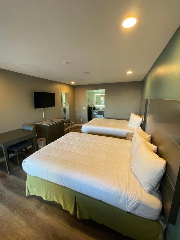 Hotel Milagro - Queen Room Met Twee Queensize Bedden - Niet -roken