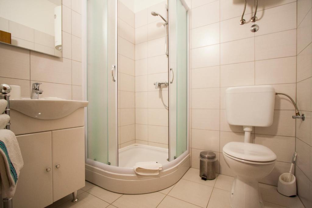 Kúpeľňa v ubytovaní Rooms & Apartments Bruno