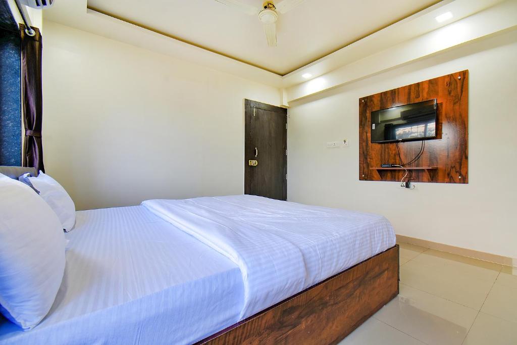 FabHotel White House - Chambre De Luxe