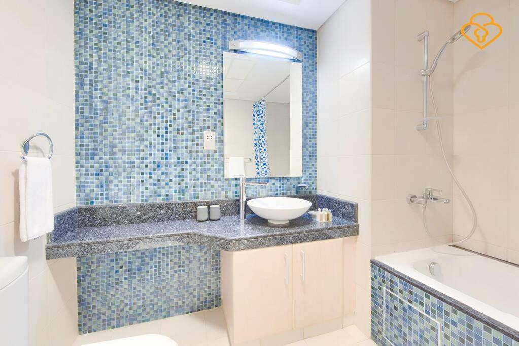 Keysplease Seaview 2 B/R با دسترسی به ساحل، Palm Jumeirah