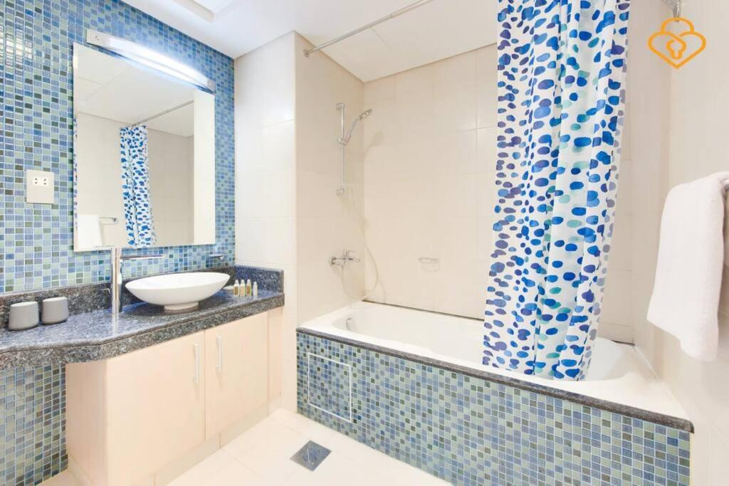 Keysplease Seaview 2 B/R با دسترسی به ساحل، Palm Jumeirah