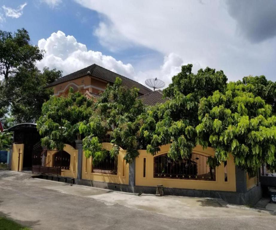 Algira Homestay Prambanan - Housity