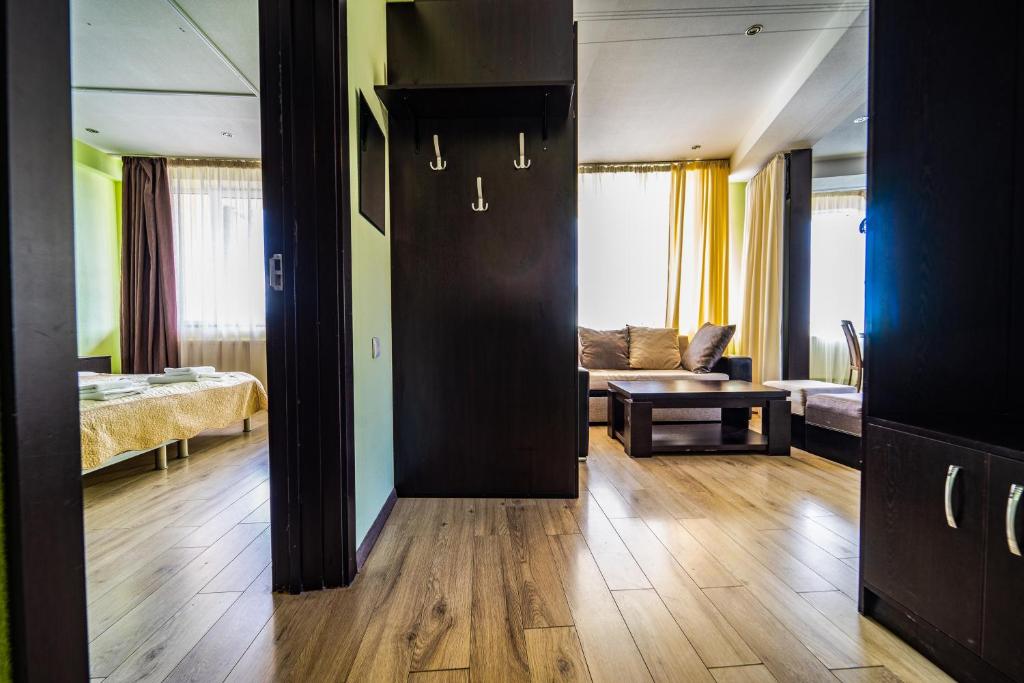 Postel nebo postele na pokoji v ubytování 2-room Apartment NFT Gudauri Penta 501